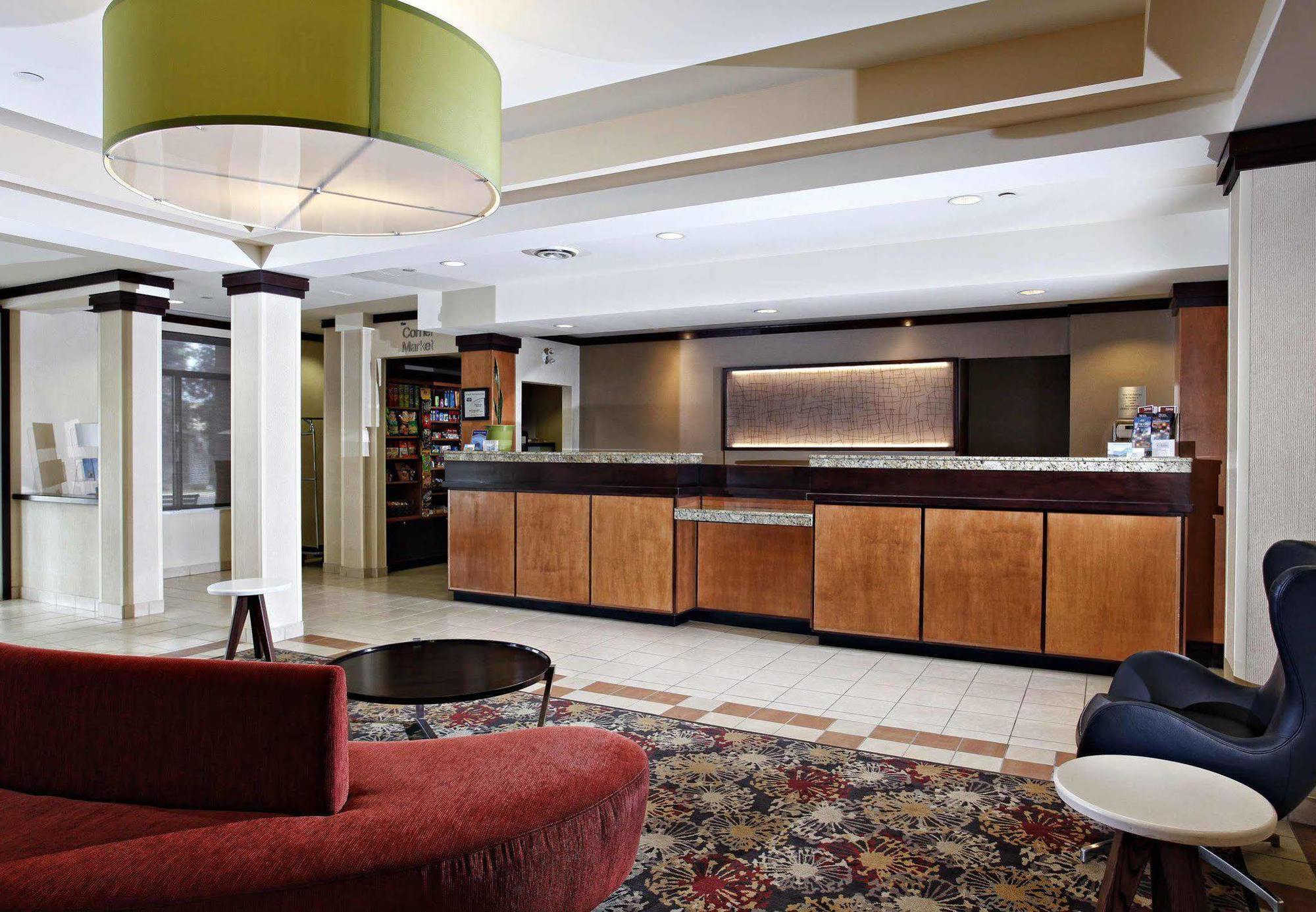 Marriott Fairfield Hotel 3*